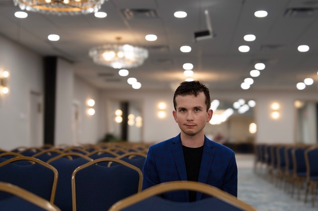 A performer in the Banyan Tree Ballroom